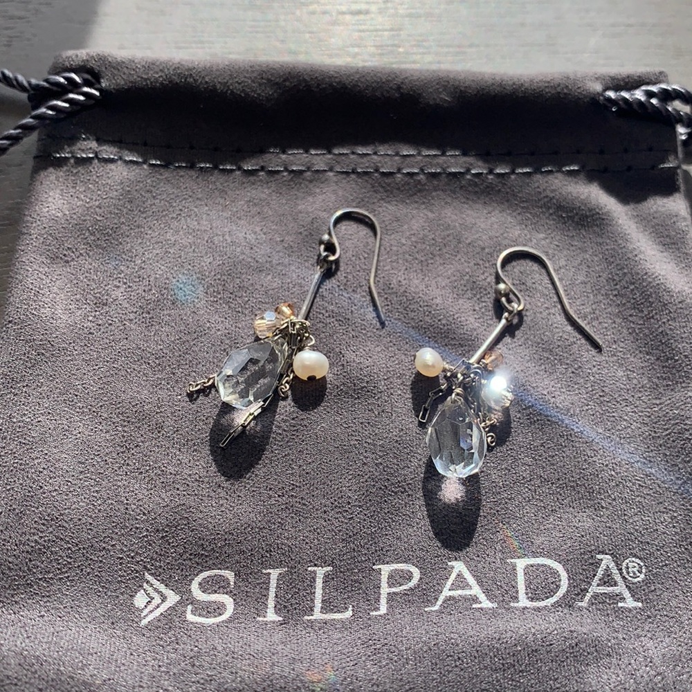 W2270 retired Silpada earrings Swarovski crystals